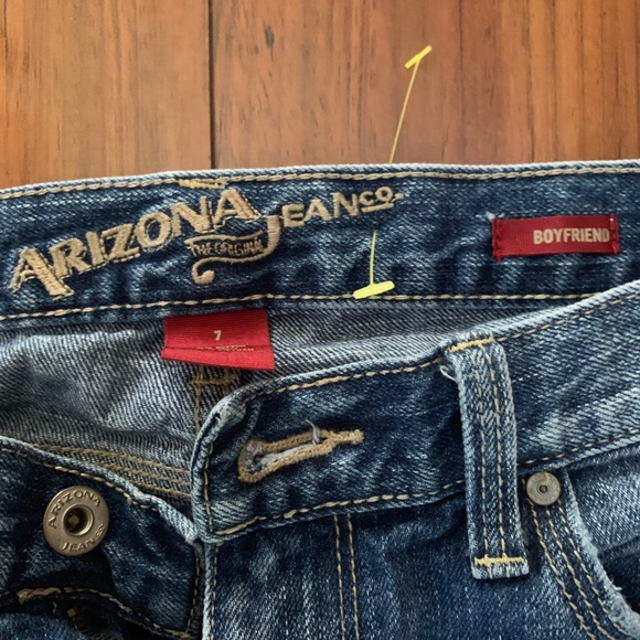 Arizona Jeans Boyfriend Size 7 - Picture 2 of 6